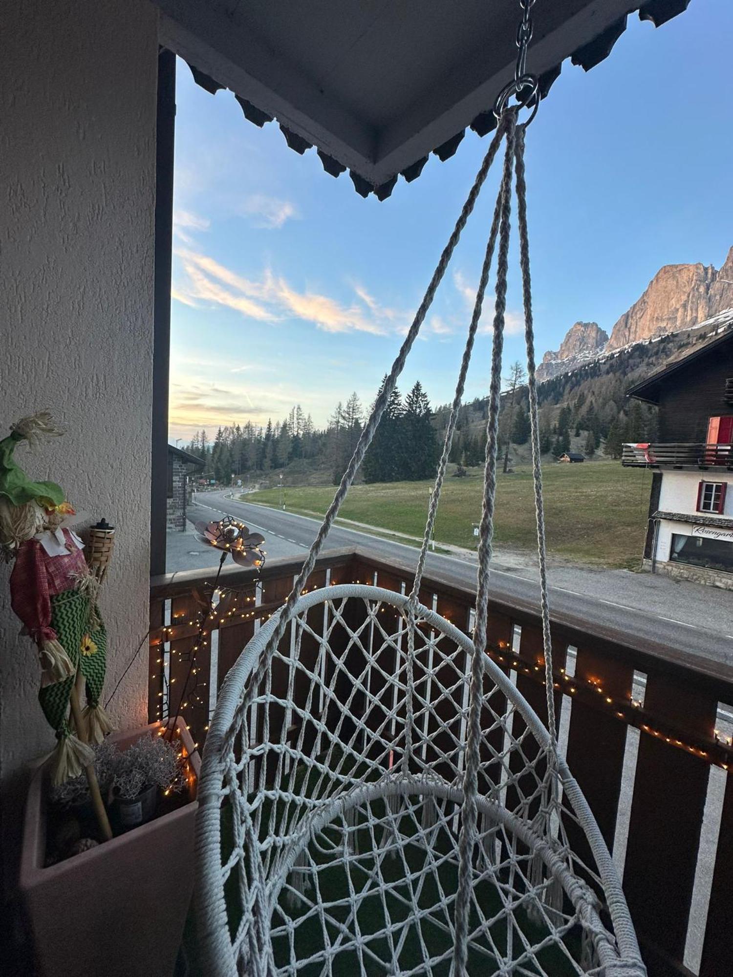 Costalungahouse Trekkingbikeski Selfcheck-In Apartment Carezza al Lago Exterior foto